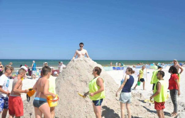 Wader-Woźniak - jednym z organizatorów Plażowych Mistrzostw Budowniczych.